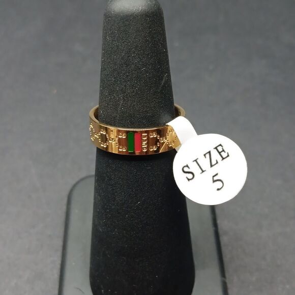 Unbranded Jewelry - Love Ring Size 5 Gold Ring with Green and Red Accents